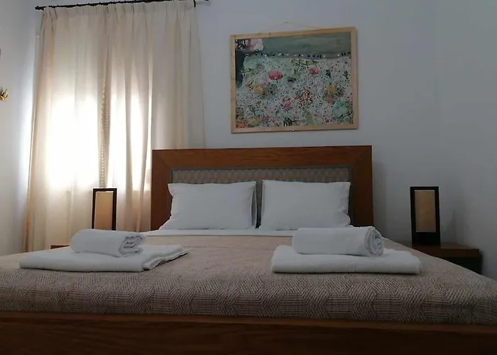Giannis House